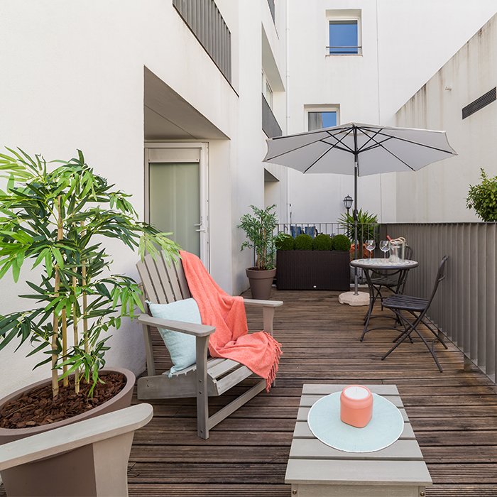 Appartement Balcon Terrasse en Bois